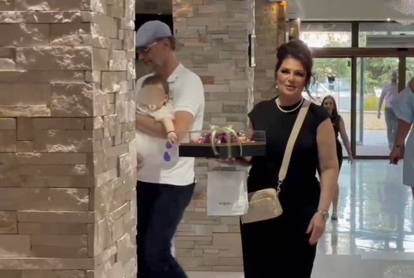 Sanja Maletić slavi ćerki 1. rođendan