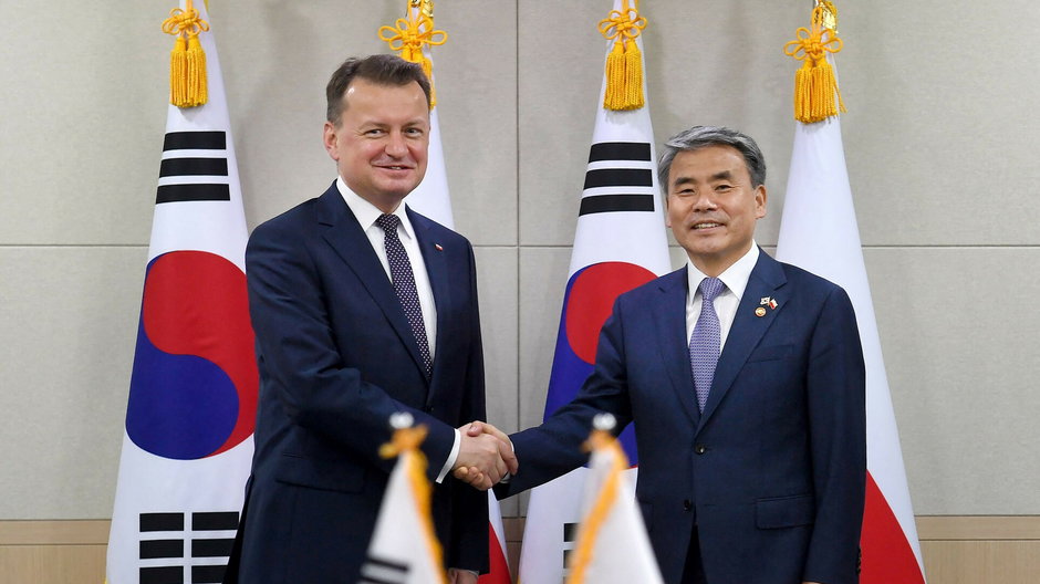 Ministrowie obrony Polski Mariusz Błaszczak i Korei Południowej Lee Jong-sup