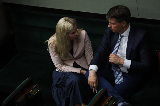 Joanna Schmidt i Ryszard Petru w Sejmie w 2019 r.