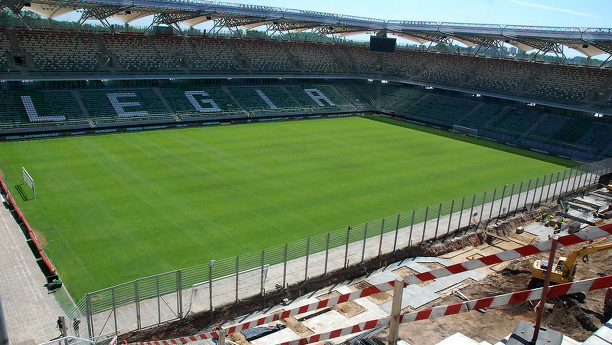 Zarząd Legii Warszawa podjął decyzję o anulowaniu 14 zakazów stadionowych wydanych przez klub - poinformowano w specjalnym komunikacie.