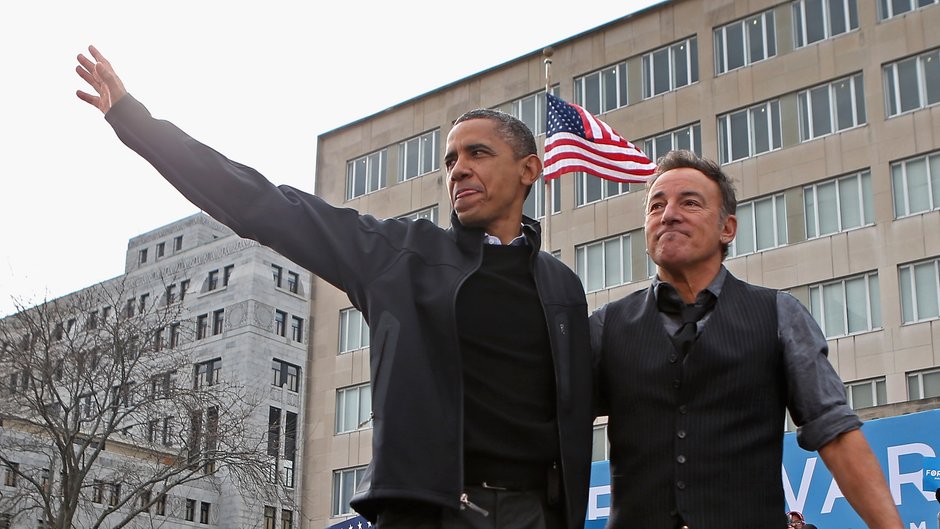 Barack Obama i Bruce Springsteen podczas jednego z ostatnich dni kampanii prezydenckiej w 2012 r.