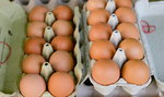 Znana w Polsce sieć wycofuje jajka. Zjedzenie ich jest niebezpieczne dla zdrowia