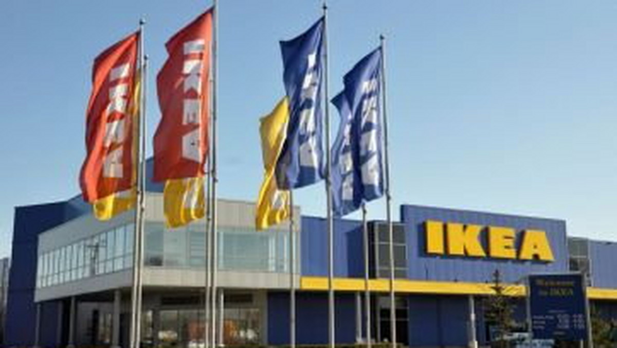 "Masz ochotę na wakacje? Ikea to najlepsze rozwiązanie" - śmieje się Harvey Champine, amerykański pisarz, który spędził w sklepie trzy dni. Wszystko zaczęło się od... hot-dogów.