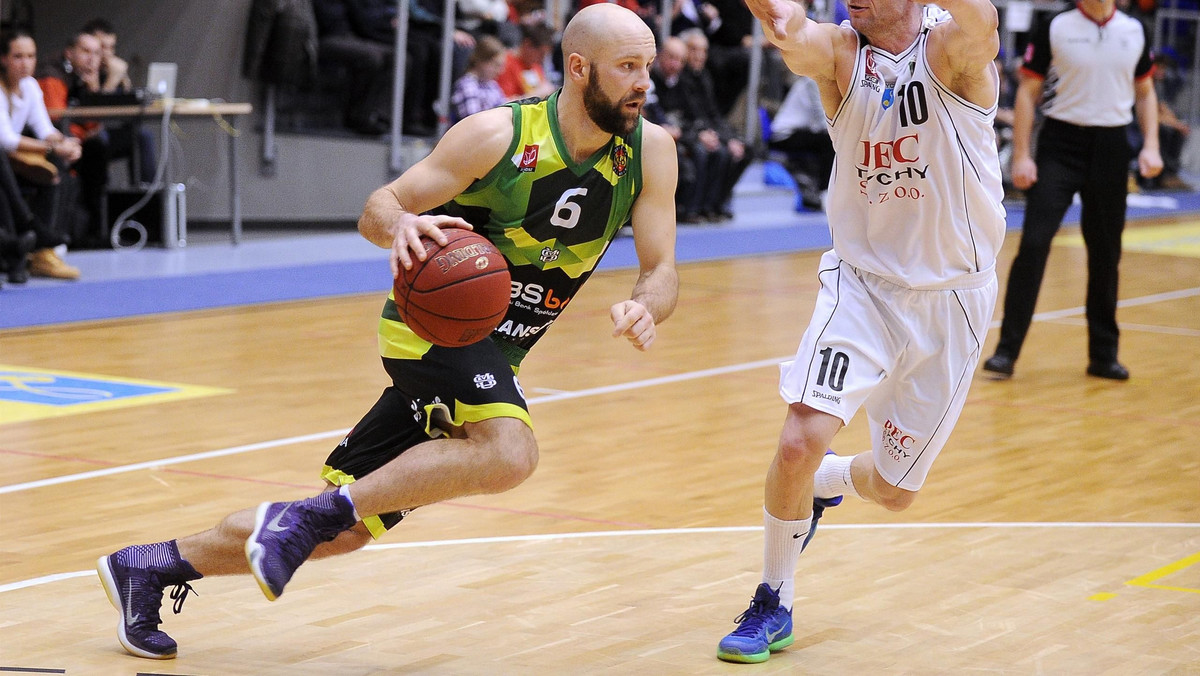 Decydujące piąte spotkanie finału pierwszej ligi koszykarzy dla Miasta Szkła. Podopieczni Michała Barana pokonali w Krośnie stołeczną Legię 88:78 i tym samym zapewnili sobie możliwość gry w Tauron Basket Lidze.