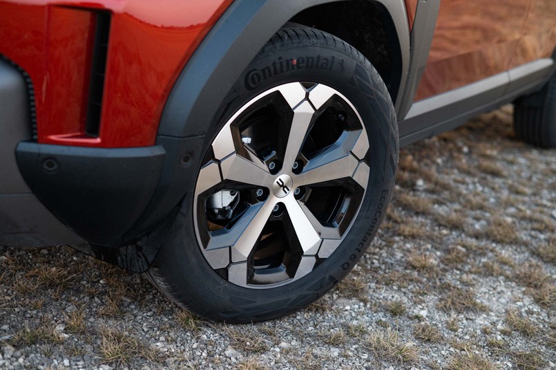 Dacia Duster hybrid 155