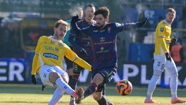 motor już w 3. minucie "wjechał" do bramki pogoni. brkic przechytrzył grosickiego