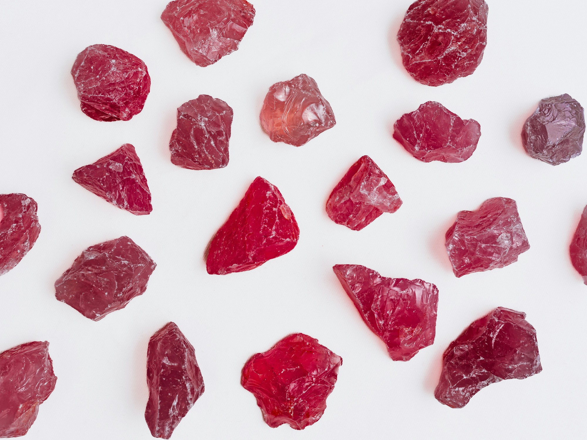 Má ochranné, upokojujúce a harmonizujúce účinky.