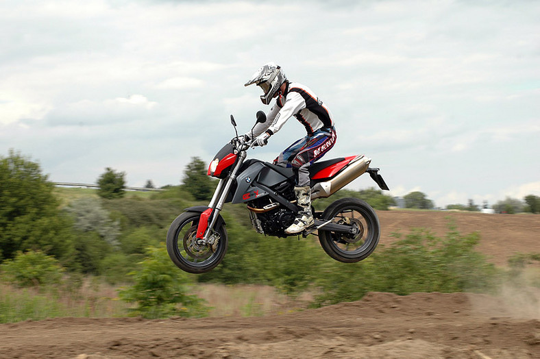 BMW G650 Xmoto: zabawka do miasta (test)