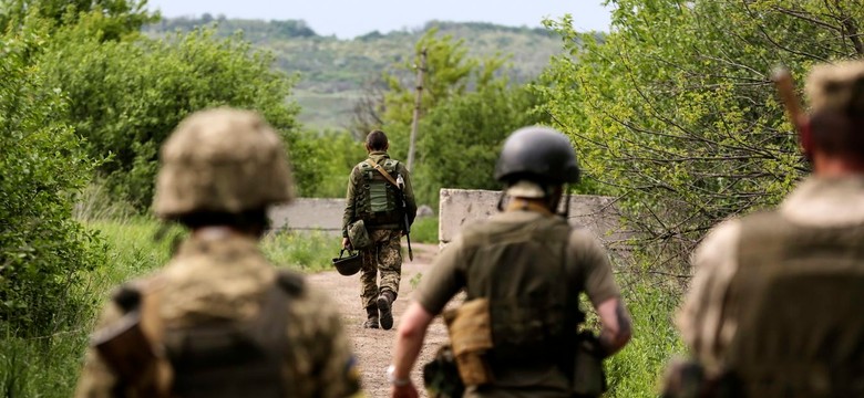 Rosjanie czynią postępy w Donbasie. Szef obwodu ługańskiego: Potrzebujemy kilku miesięcy, by przejść do ofensywy