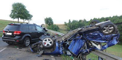 Koszmarny wypadek w Brdowie. Nie żyje pięć osób, szósta walczy o życie