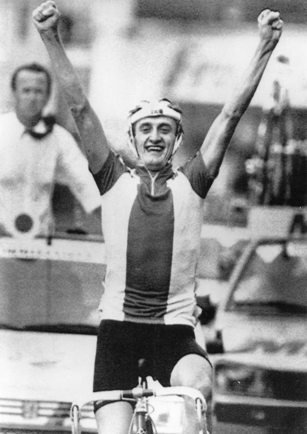 Chambery, Francja, 01.09.1989. Podczas Mistrzostw Świata w kolarstwie szosowym polak Joachim Halupczok wywalczył tytuł mistrza świata amatorów