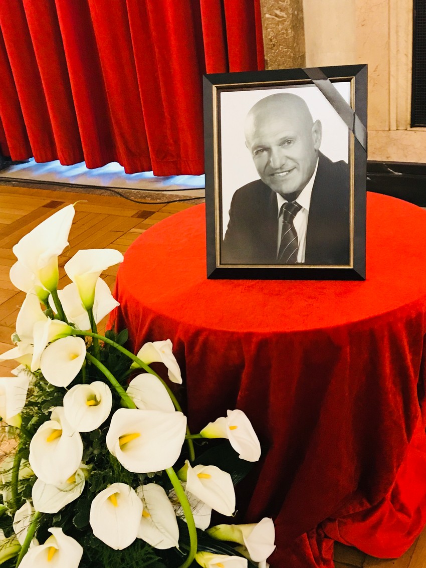 "IMAM TREMU, OVO ĆE BITI ISTORIJSKI TRENUTAK" Ovako je Šaban Šaulić POSTAO KRALJ FOLKA, a kruna je koštala PRAVO BOGATSTVO