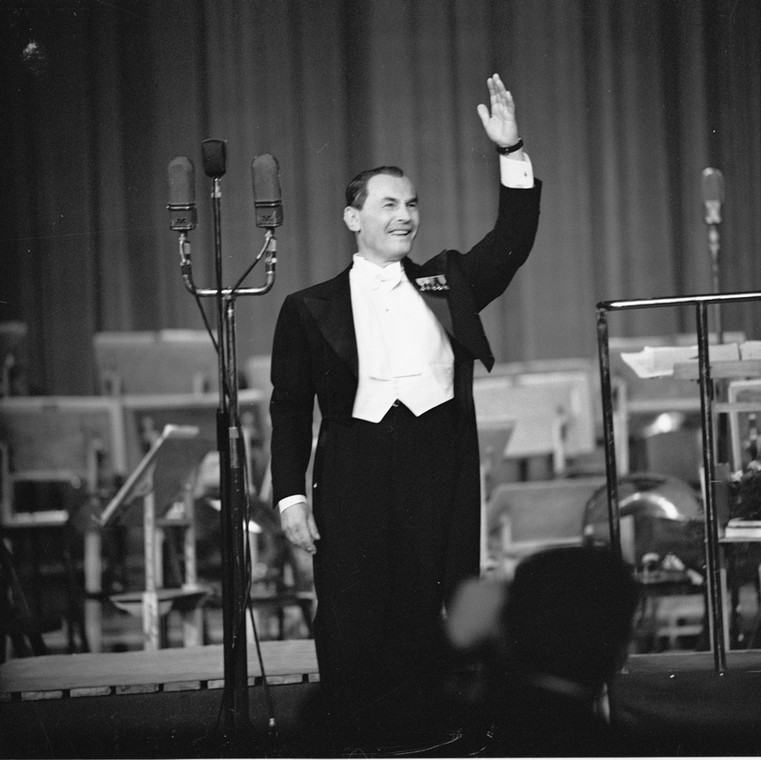 Jan Kiepura podczas występu, 1958 r. 