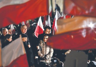 Sejm minus. Głosowanie bez dwóch nowych posłów