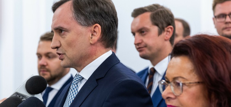 Wściekły Ziobro skomentował karę grzywny. "Sędzia celebrytka z masą dyscyplinarek mnie nie zastraszy"