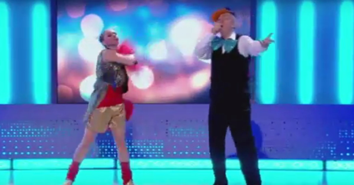 "Trumping and jumping, today is trendy". Piosenka TVP dla Trumpa