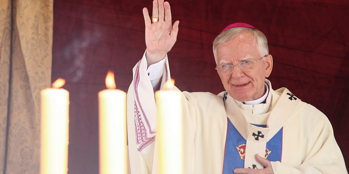 abp Marek Jędraszewski, metropolita krakowski, zacytował donalda Tuska w kazaniu na Boże Ciało. 