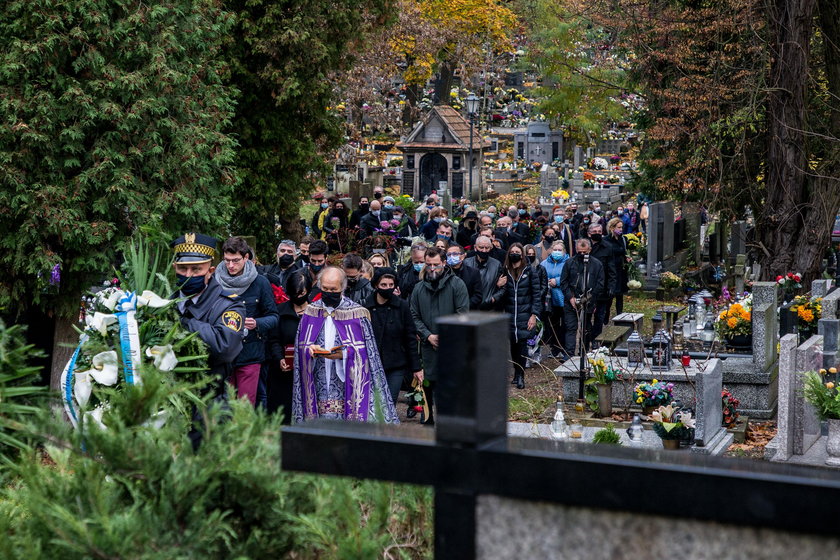 Poruszające słowa księdza na pogrzebie Dariusza Gnatowskiego: "Darek już wie, jakie jest niebo!"