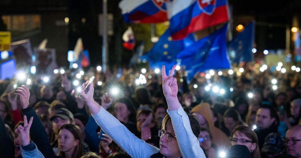 Słowacy mają dość. Nowa fala protestów. "Nie zgadzamy się, by Słowacja podążała tą drogą"