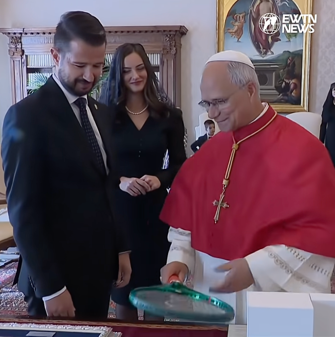 Pápež Lev XIV. s prezidentom Čiernej Hory.
