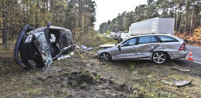 Staranowano auto rodziny z dzieckiem. Na policję zgłosił się pasażer