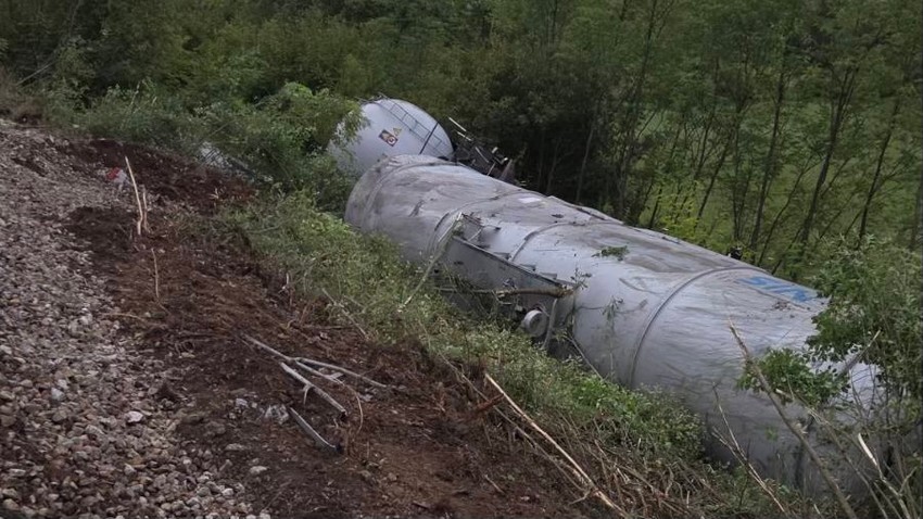 Prevrnuta cisterna nafte kod Kosjerića