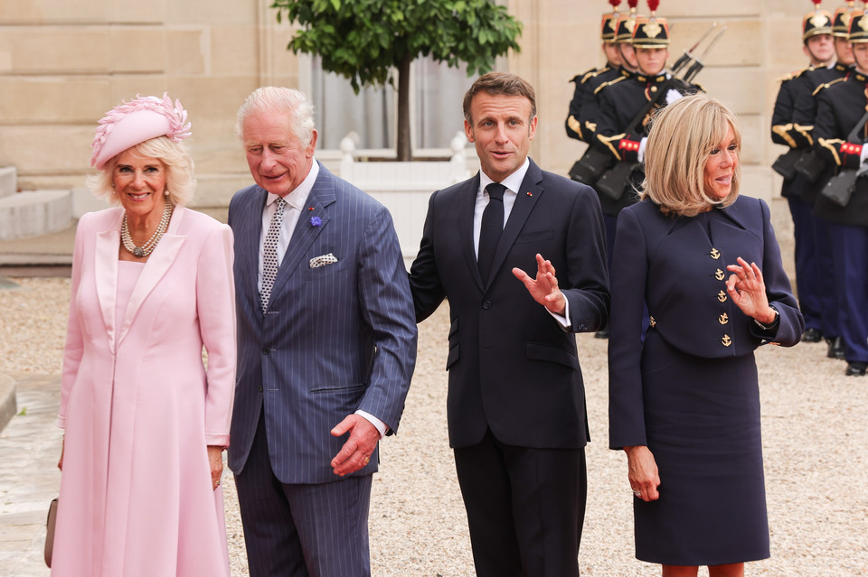 Królowa Kamila, król Karol III, Emmanuel Macron, Brigitte Macron