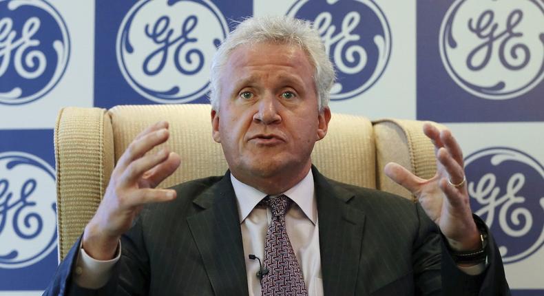 General Electric Co Chairman Jeff Immelt gestures as he answers a question during a news conference in New Delhi, India, September 21, 2015.