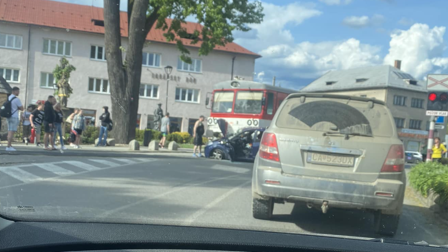 Nehoda vlaku a osobného auta v Turzovke