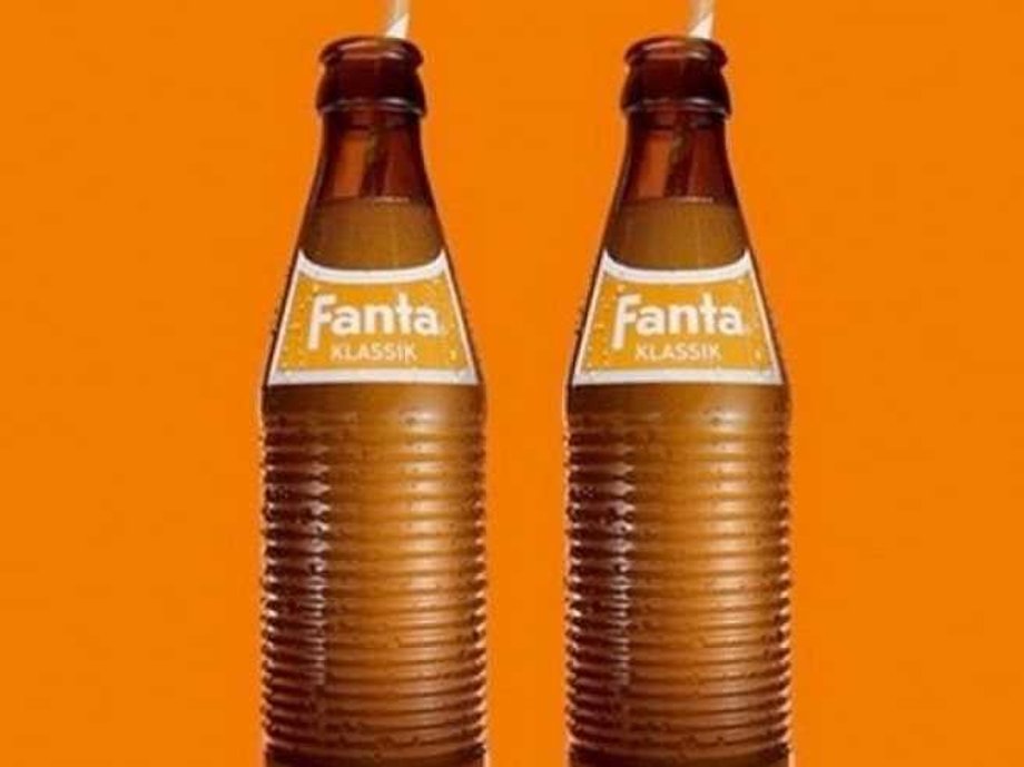 Fanta powstała w Niemczech podczas drugiej wojny światowej. Coca-Cola postanowiła wprowadzić produkt na światowy rynek dopiero w 1955 roku.