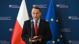 radosław sikorski pochwalił decyzję prezydenta nawrockiego. " dobrze się stało"