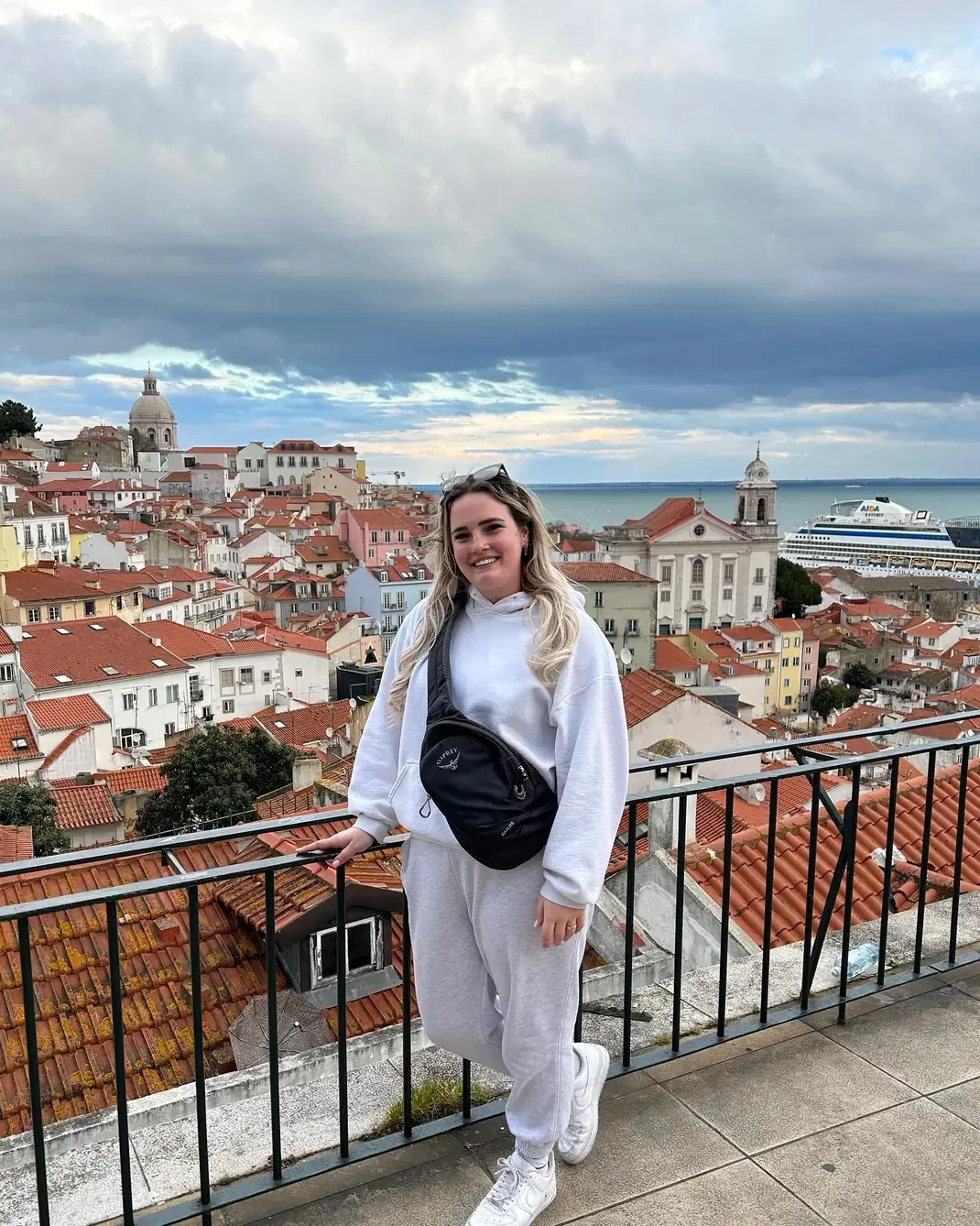 Madeleine vystríha ostatné ženy pred nápadníkmi, ktorí sú až príliš dokonalí.