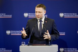 kierwiński grzmi po bójce kiboli w kościerzynie. przy okazji uderzył w prezydenta nawrockiego