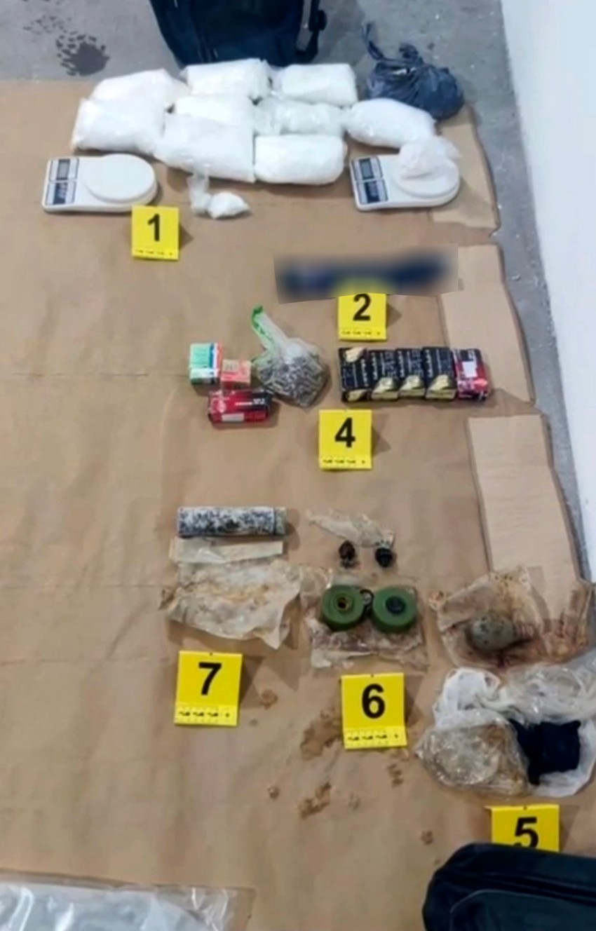 Zaplenjeni narkotici i oružje u Novom Sadu