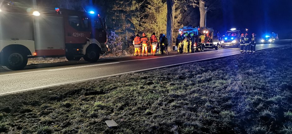 Trzy samochody w tym karawan zderzyły się na krajowej 20-stce w pobliżu Złocieńca