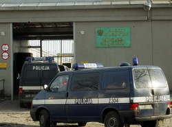 Nikt nie chce wozić więźniów