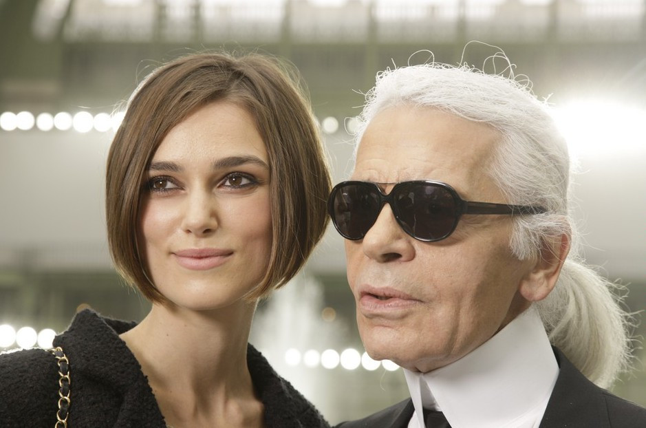 Keira Knightley i Karl Lagerfeld na Paris Fashion Week