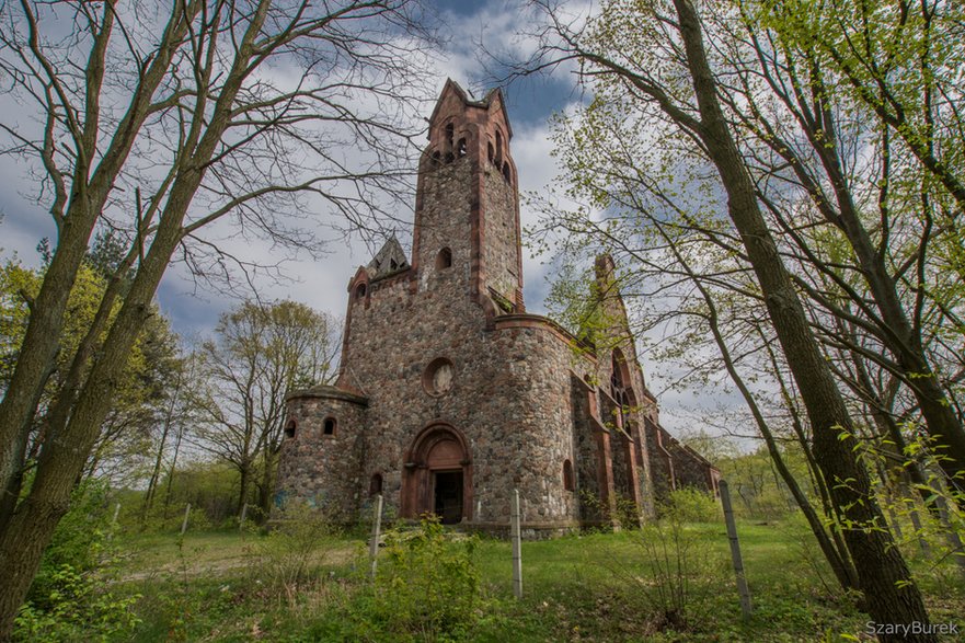 Kościół w Pisarzowicach