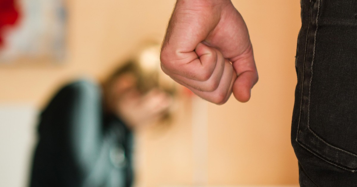 Znęcał się nad ciężarną partnerką. Robił to w szczególnie okrutny sposób