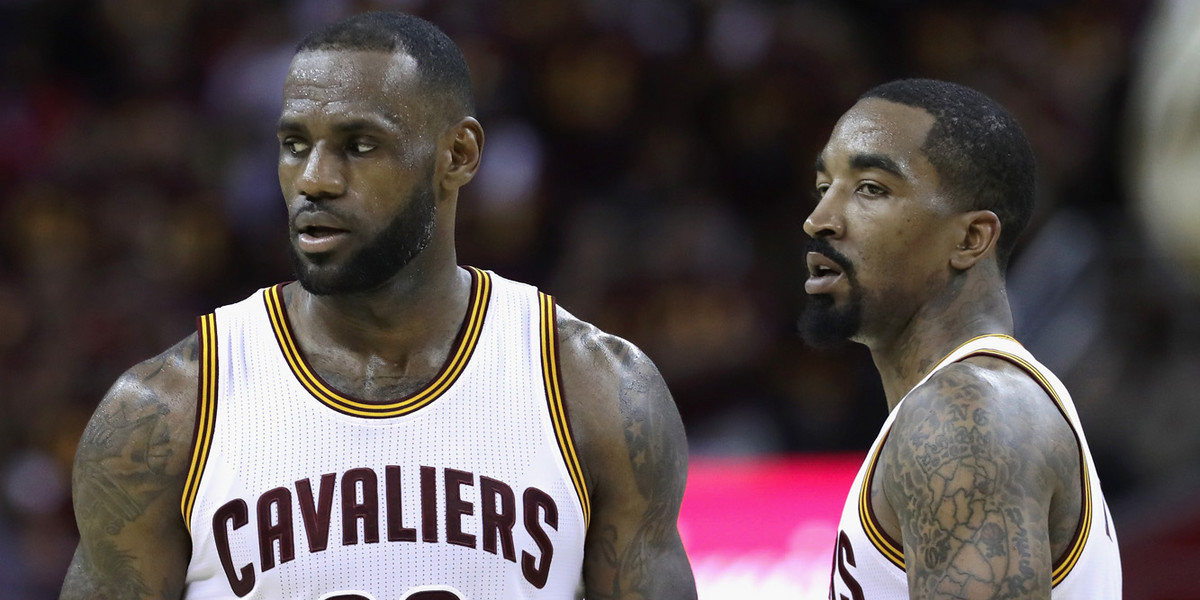LeBron James issued a strong warning to the Cavaliers for not yet re-signing JR Smith with training camp underway