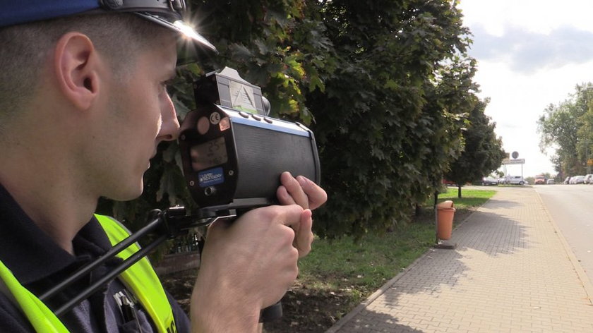 Katowice. Policja z radarami kontrolowała kierowców w  strefie Tempo 30 