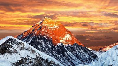 Hundreds of people stand atop Mt. Everest each year. But far fewer summit the Seven Second Summits, the second-highest peaks on each continent that push climbers to their limits.Daniel Prudek/Business Insider