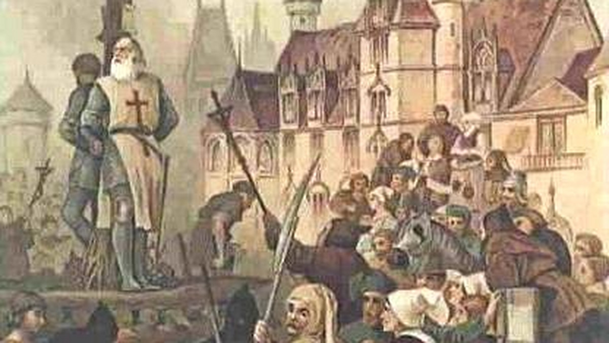 Październik Roku Pańskiego 1307. Piątek, trzynastego. O świcie organa ścigania wkraczają do ponad tysiąca komandorii templariuszy w całej Francji. Aresztowani zostają niemal wszyscy członkowie zakonu — obławie umyka zaledwie dwunastu.