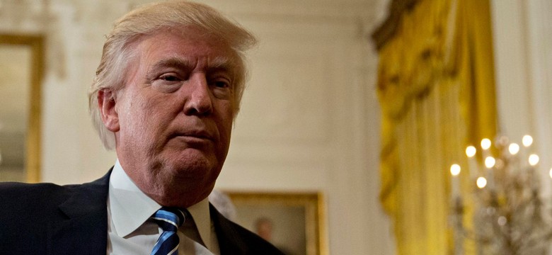 Trump podnosi USA z ruiny. Na razie tylko słowami