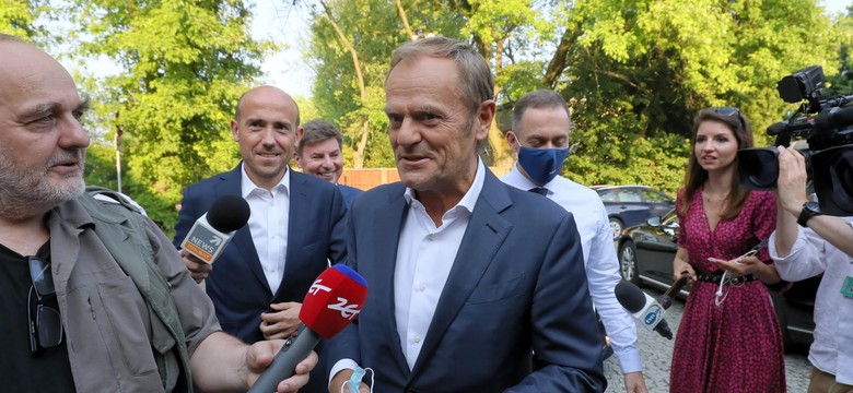 Tusk: Ludzie chcą zobaczyć "Drużynę Pierścienia"