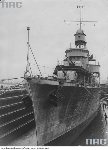 Niszczyciel ORP 'Grom'