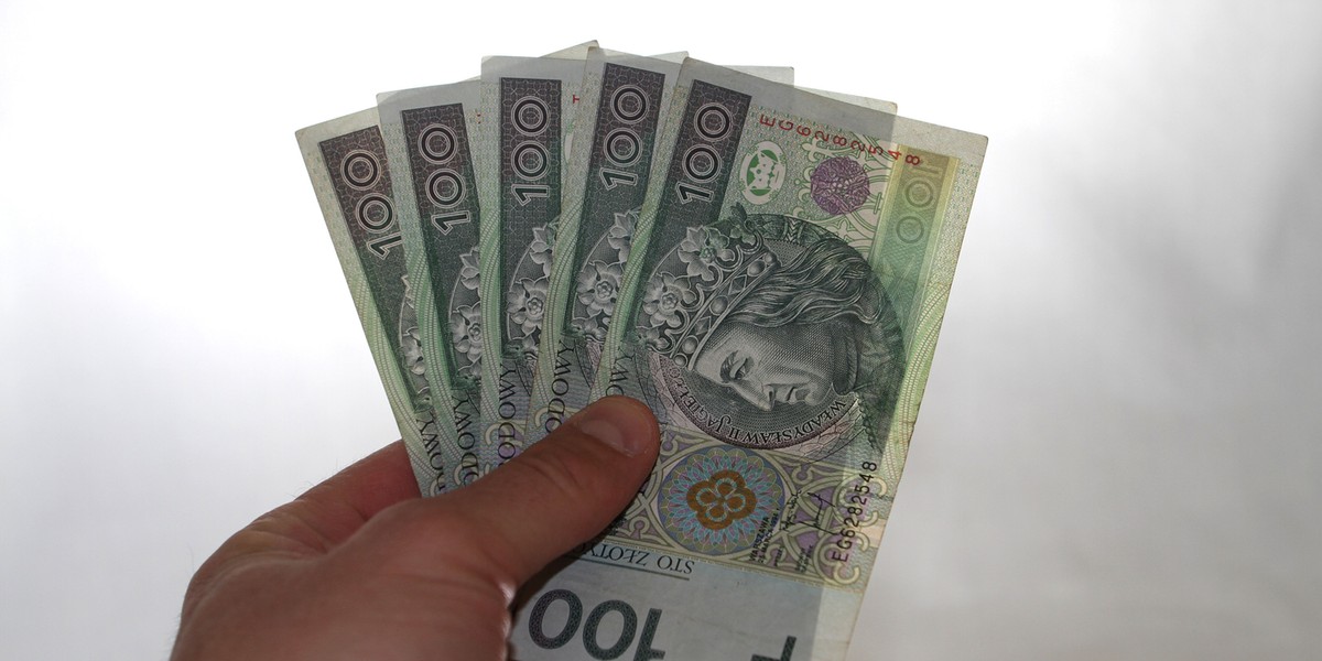 plik banknotów