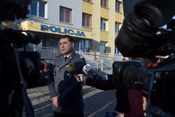 Strzały na komisariacie. Nie żyje przesłuchiwany. AKTUALIZACJA, ZDJĘCIA