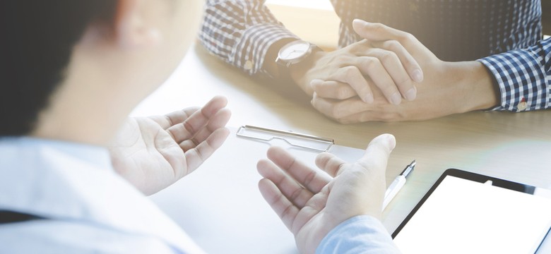 Zdarza się, że pacjent naprawdę zdrowieje. Jak działa efekt placebo?