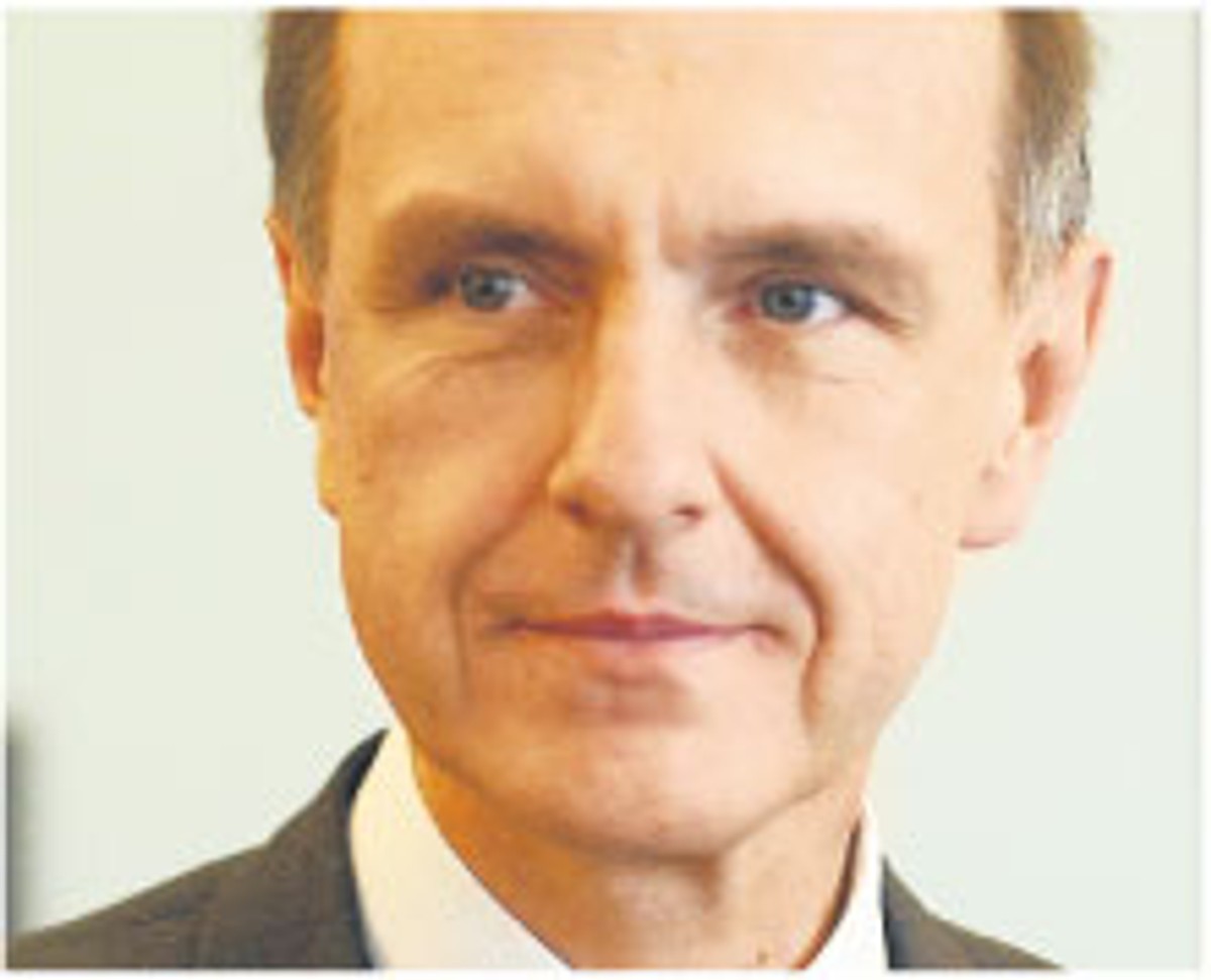 – Rząd już skierował do Sejmu odpowiedni projekt ustawy – mówi „DGP” minister Klich. I dodaje, że chodzi o spłaszczenie wojskowej administracji – z czterech do trzech szczebli.